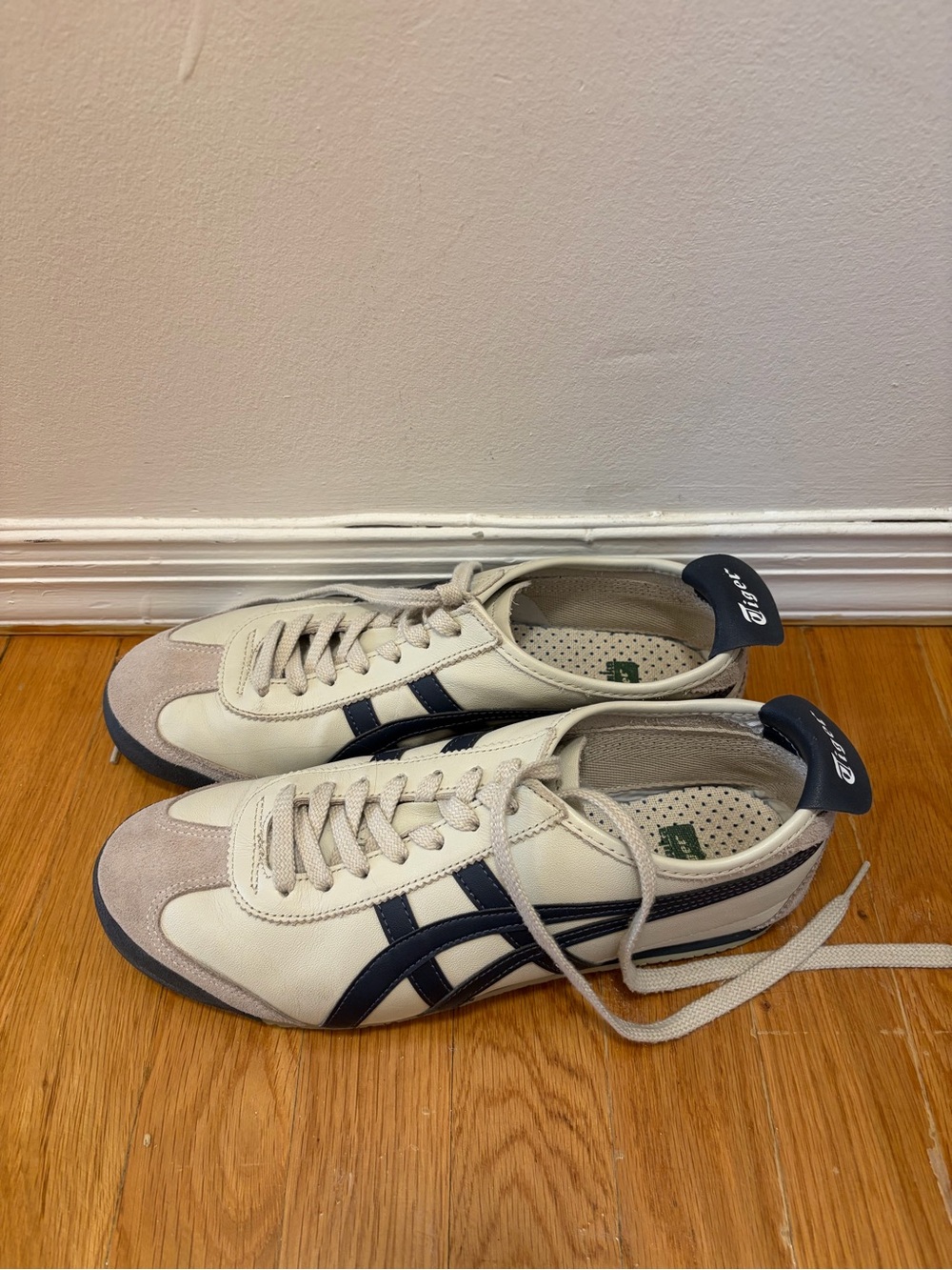 NEW Onitsuka Tiger Beige and Blue Retro Sneakers